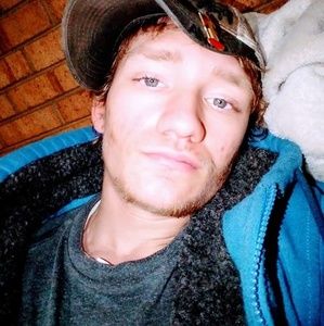 Meet your Posher, Devin